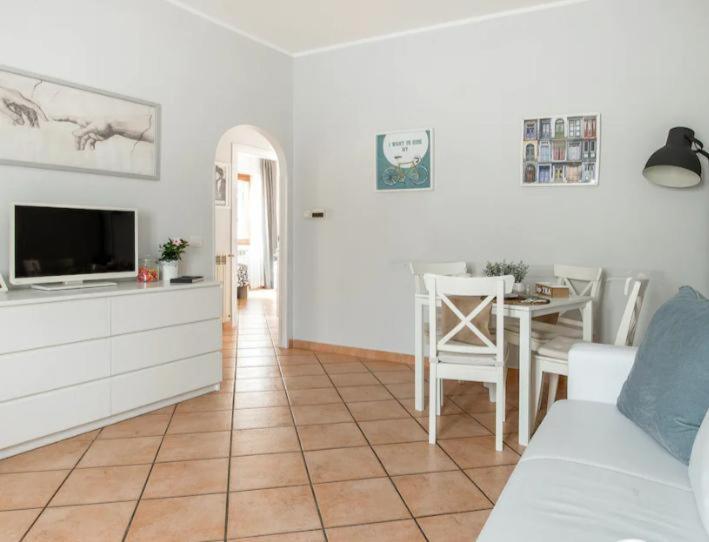 La Loggetta Sul Borgo Apartment Формело Екстериор снимка