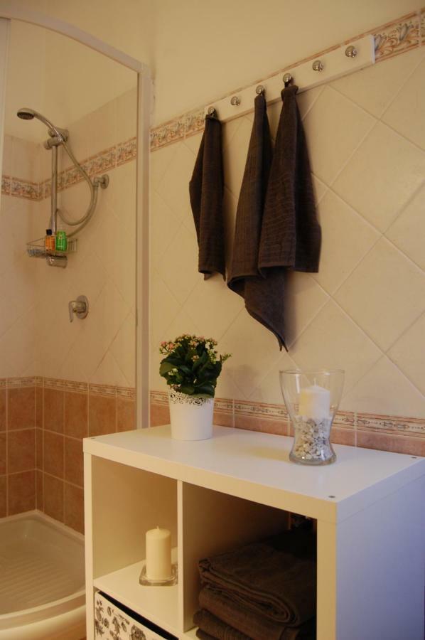 La Loggetta Sul Borgo Apartment Формело Екстериор снимка